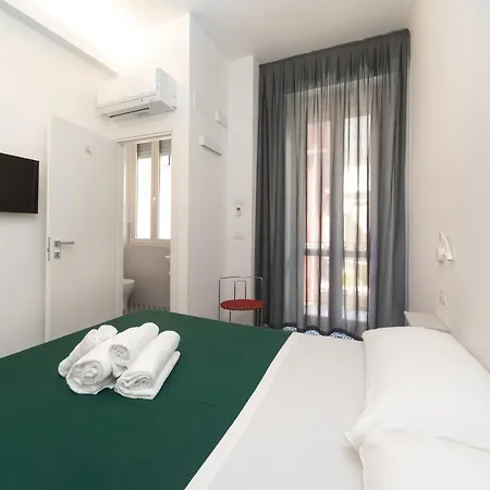 Seven Rooms-3